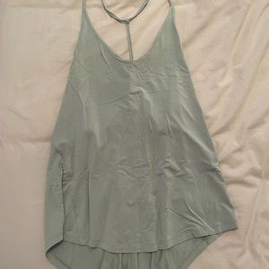 Lululemon size 8 yoga top